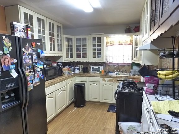 5th image of 2127 Dahlgreen Ave