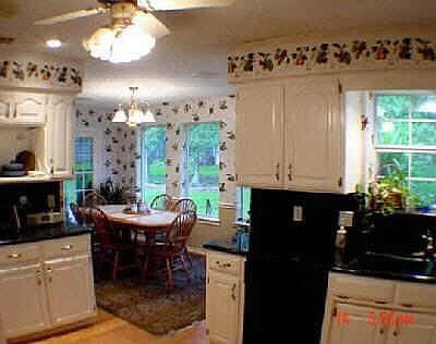 2nd image of 1109 Manor Way