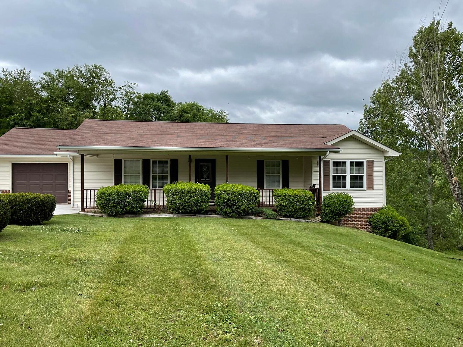 200 Stewart Hills Dr, Rogersville, TN 37857 | Zillow