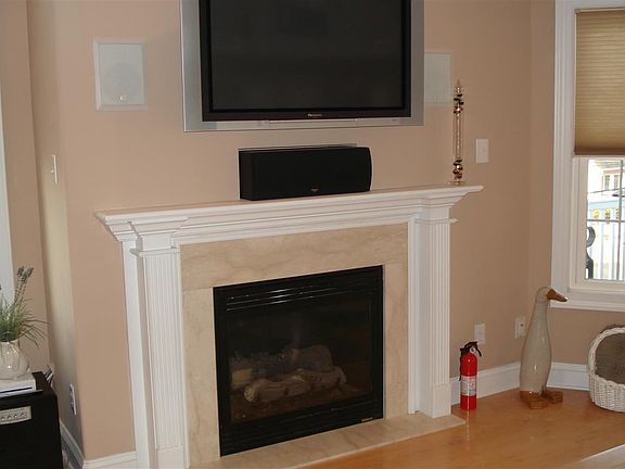 4th image of 141 82nd St #W