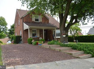 315 Edgemore Rd, Secane, PA 19018