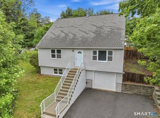 6 Sunnyside Avenue, Hamden, CT 06518