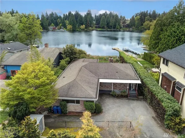 12597 Corliss Ave N, Seattle, WA 98133