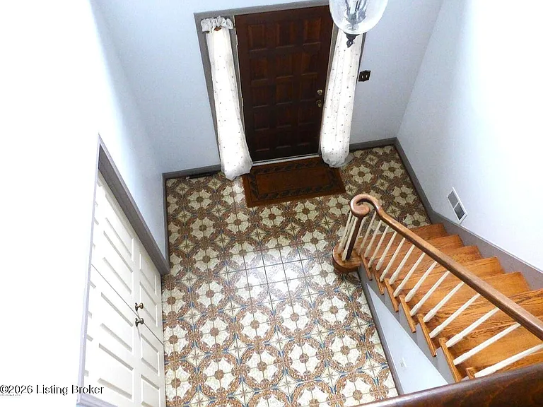 2311 Fallsview Rd — Photo 11