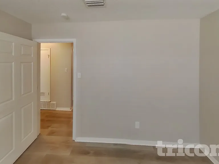 725 Villa Ridge Dr — Photo 10