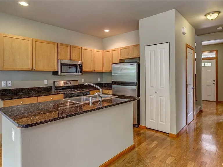 6274 Kona Ct — Photo 8