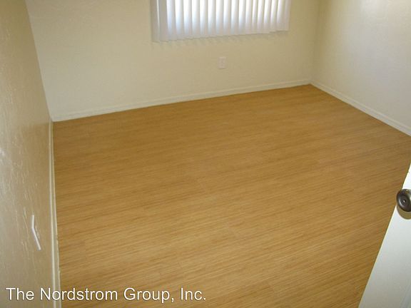 5th image of 2702 N Dodge Blvd #3