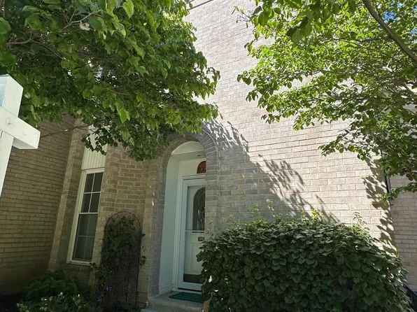 8328 N Brook Ln, Bethesda, MD 20814