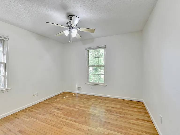 2628 Whitehurst Dr NE — Photo 21