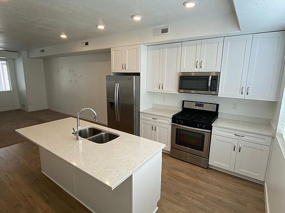 3rd image of 13383 S Vitasol Ln