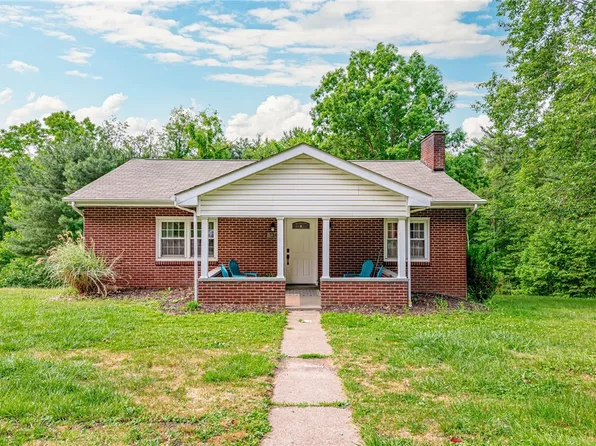 134 Story Rd, Export, PA 15632