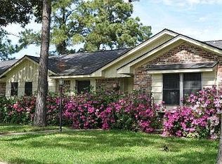 3425 Valley Brook Dr, La Porte, TX 77571