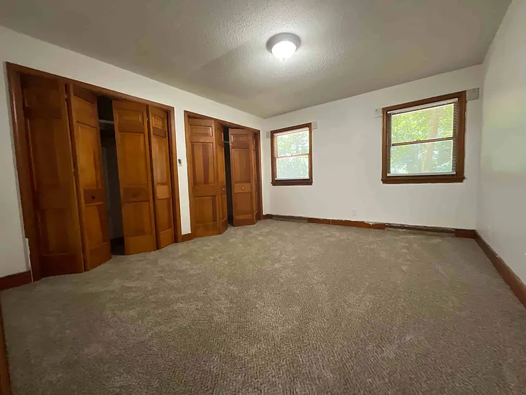 2115 Brookhurst St — Photo 9