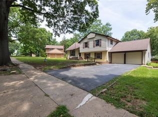 11209 Walnut St, Kansas City, MO 64114