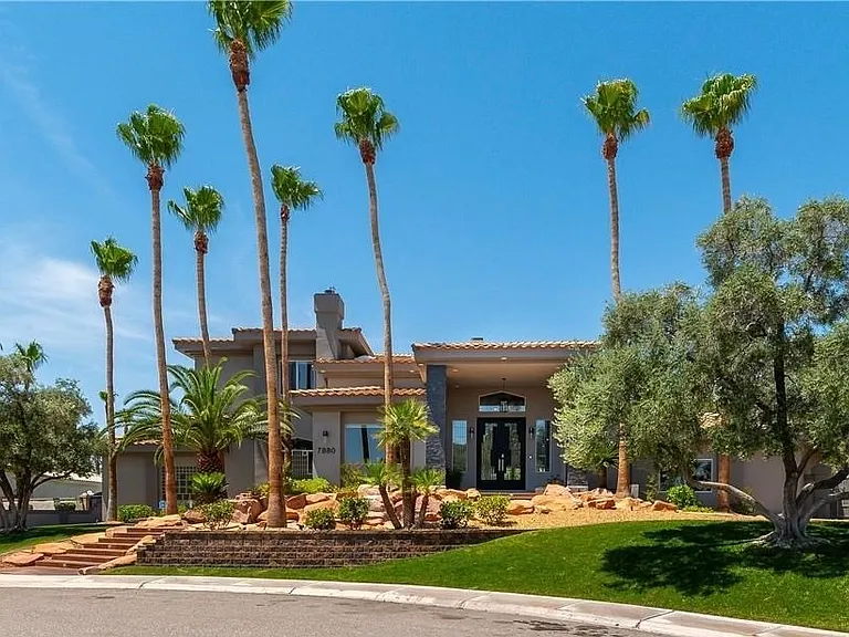 7880 Dana Point Ct — Photo 1