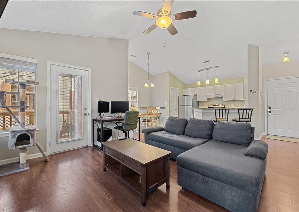 1st image of 806 Newday Court