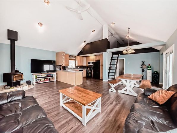 63 W Sands St, Rochon Sands, AB T0C 3B0