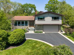 370 Charal Ln, Highland Park, IL 60035
