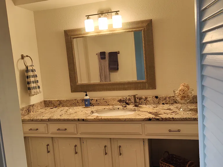3433 Lynbrook Dr — Photo 5