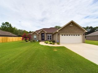 1442 Memory Ln, Tuscumbia, AL 35674