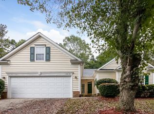 8618 Woodhill Manor Ct, Charlotte, NC 28215