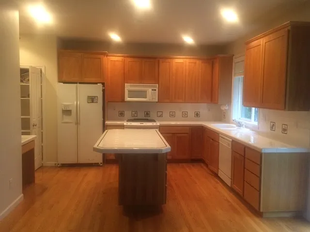 1541 SE 53rd Ave — Photo 4