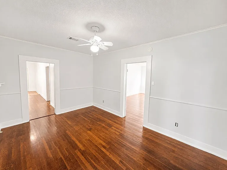 509 N Peachtree St — Photo 13