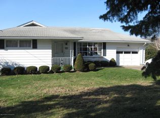 135 S Keyser Ave, Taylor, PA 18517