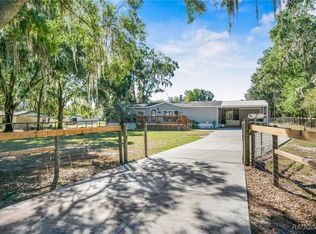 6716 W Riverbend Rd, Dunnellon, FL 34433
