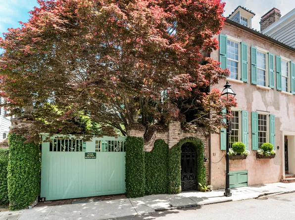 8 Orange St, Charleston, SC 29401
