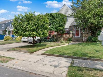 428 Beach 131st St, Rockaway Park, NY, 11694
