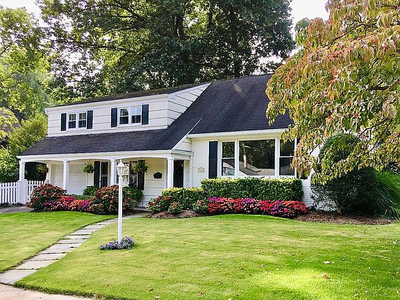 2nd image of 44 Harwood Ave