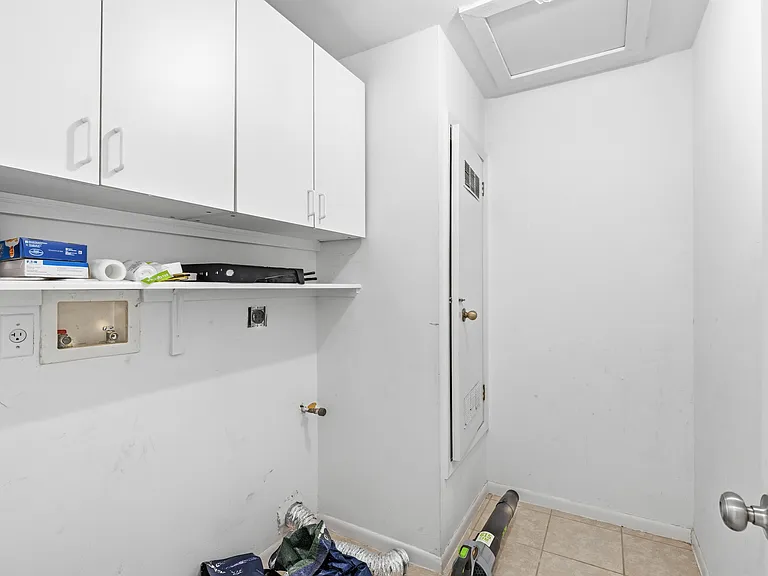 208 Flournoy Dr — Photo 14