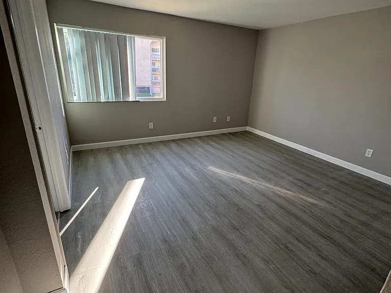 14689 Nordhoff St — Photo 11