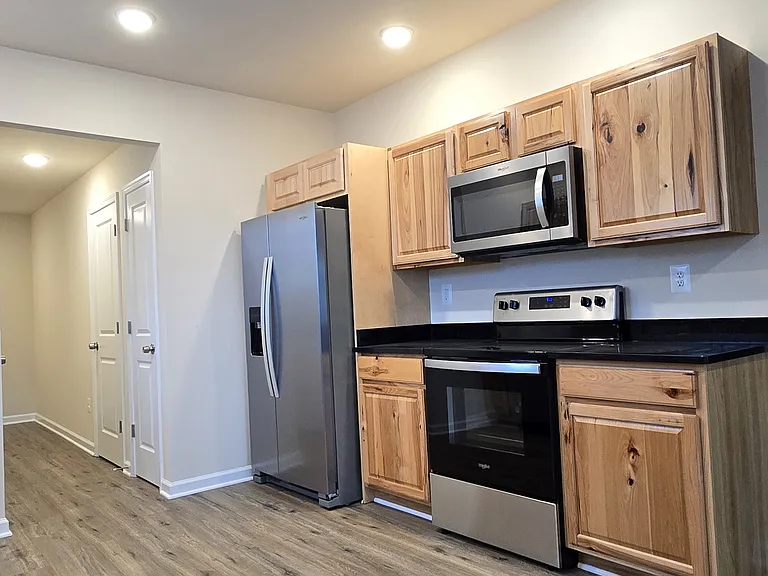 647 White Oak Rd — Photo 7