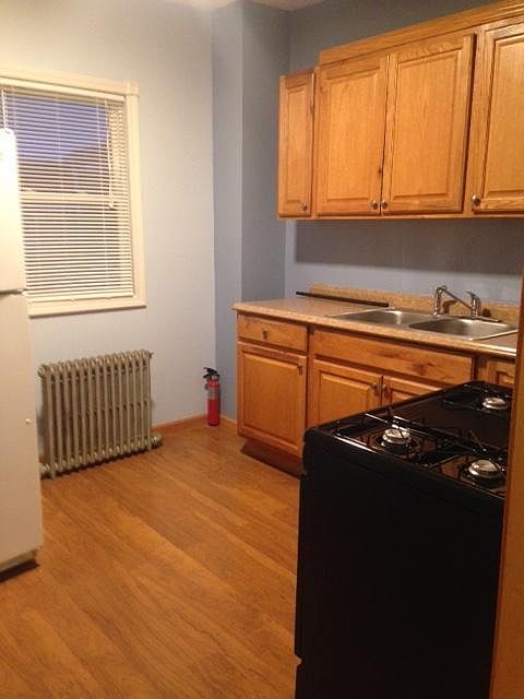 1st image of 4410 N Tripp Ave #2