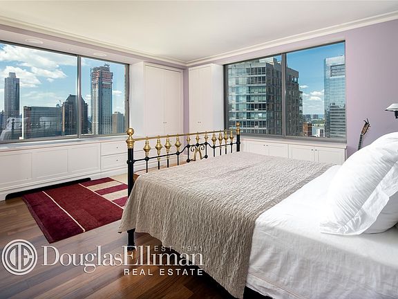 4th image of 111 W 67th St APT 31A