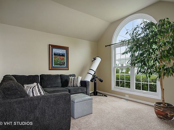 3rd image of 536 Hammer Ln