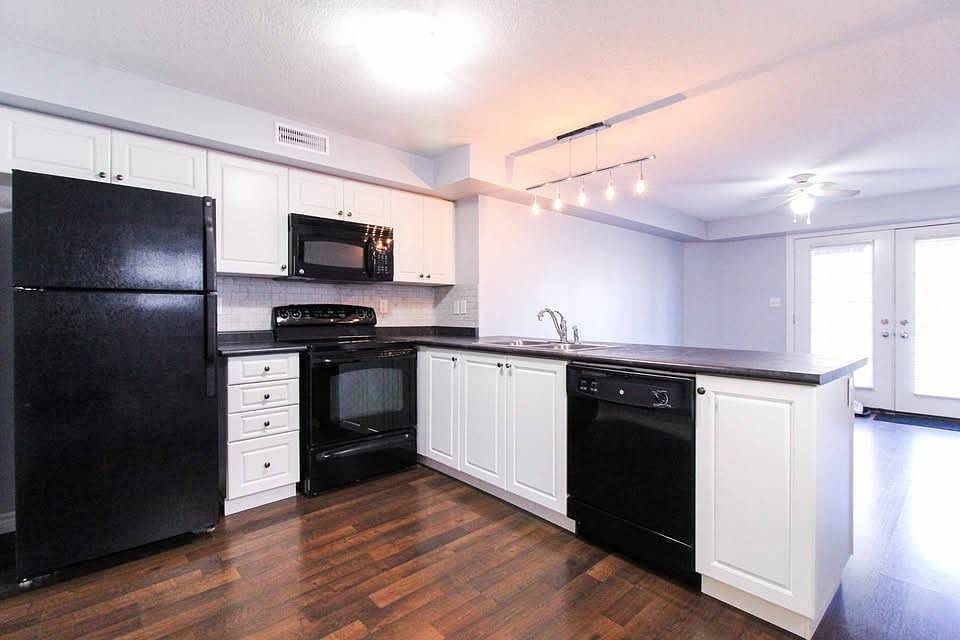 1st image of 35 Mountford Dr #112