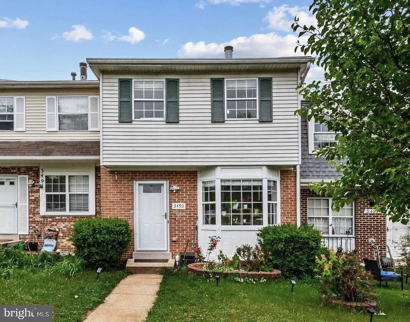 3 bed, 4.0 bath, 1652 sqft, $2,600 — Photo 1