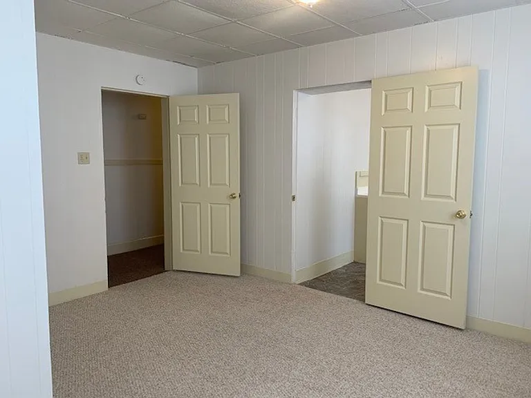 207 East Main St — Photo 9