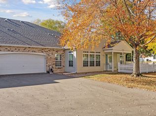 6902 Inverness Trl #21, Inver Grove Heights, MN 55077