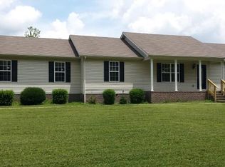 2982 Gnat Hill Rd, Manchester, TN 37355