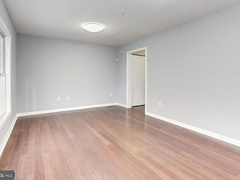 5755 Southern Ave — Photo 6