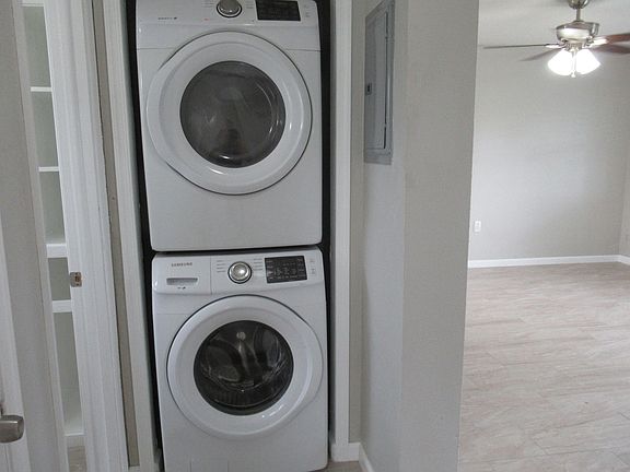 5th image of 3 Bayberry Ct #A