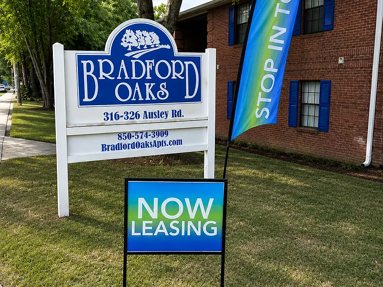 Bradford Oaks — Photo 7