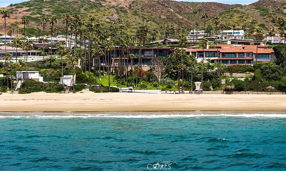 2495 Riviera Dr