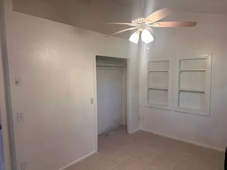 6915 Lekia Pl — Photo 4
