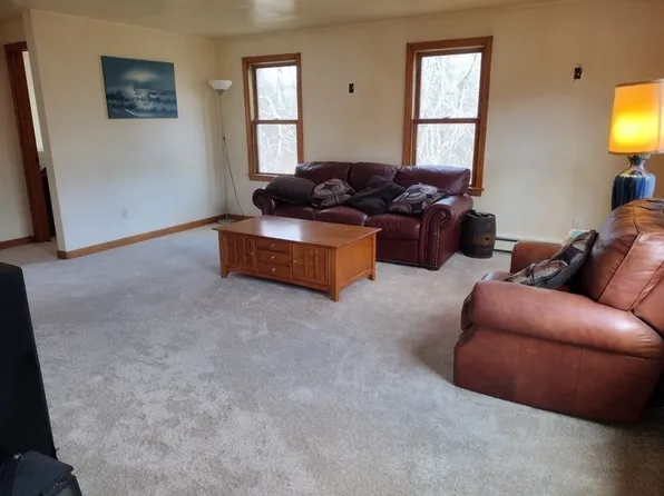 786 Myricks St, East Taunton, MA 02718