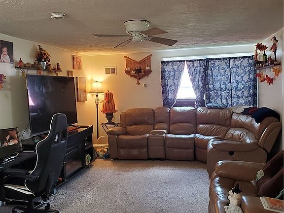 4th image of 628 Lakeport Rd